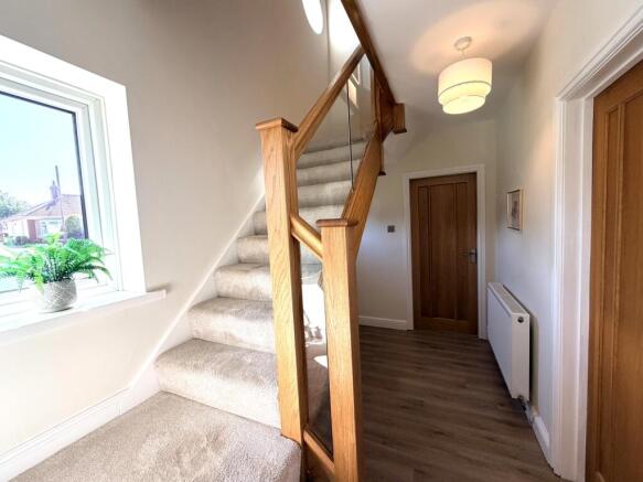 4 bed Semi-Detached for sale Image 10