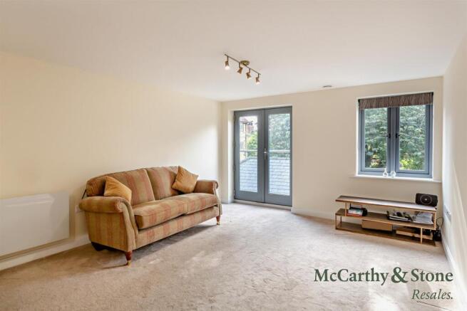 8704131-interior08-800.jpg