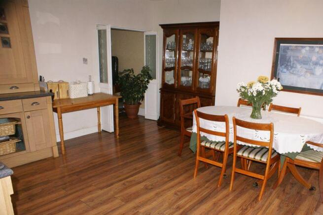 Kitchen Dining Side
