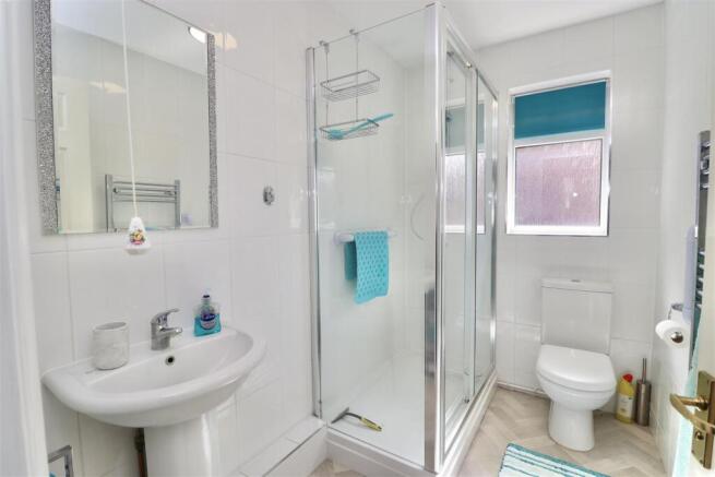 3 bed Detached Bungalow for sale Image 7