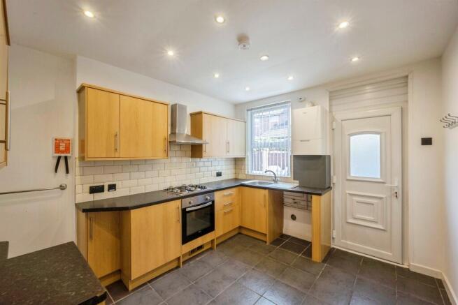 2 bed Terraced for sale Image 7