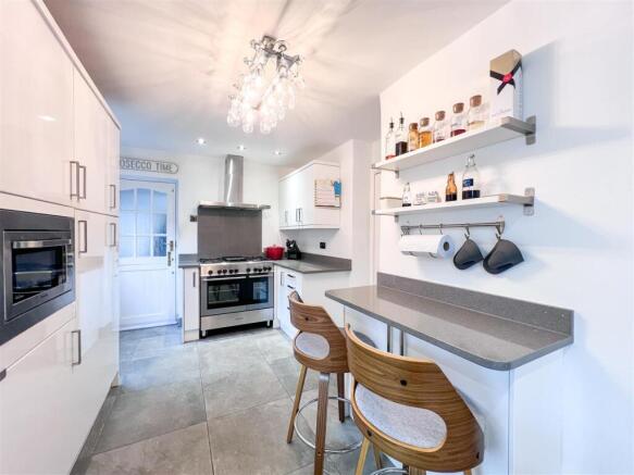 Kitchen / Living / Dining