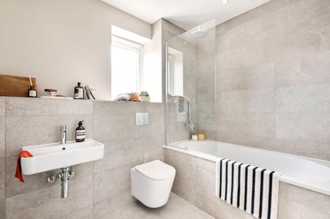 3 bed Terraced to rent Image 9