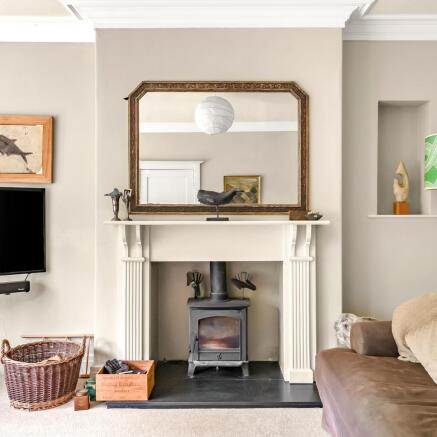 4 bed Semi-Detached for sale Image 6