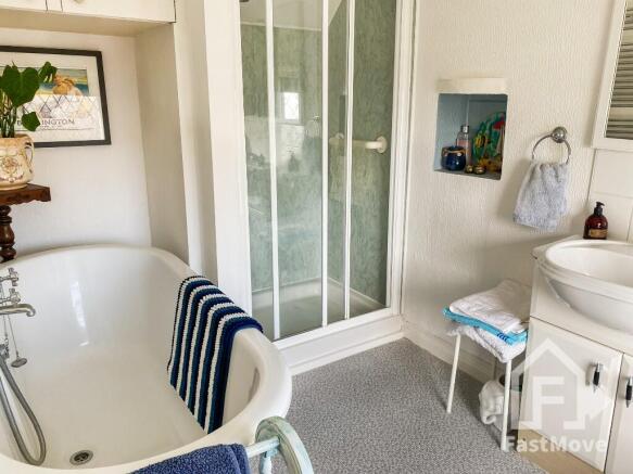 2 bed Semi-Detached for sale Image 11
