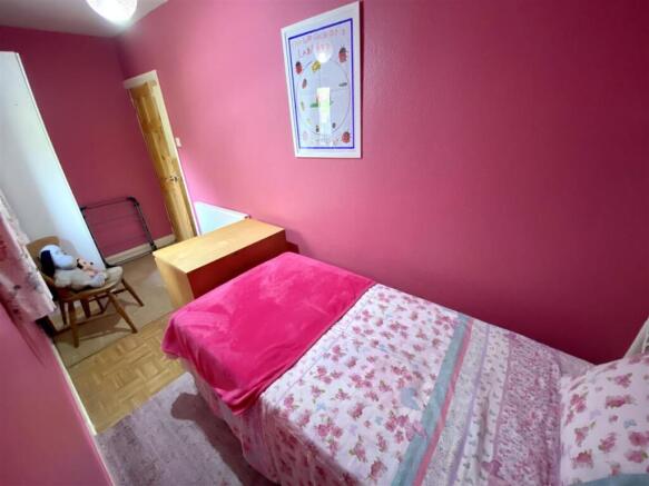 2 bed Terraced for sale Image 12