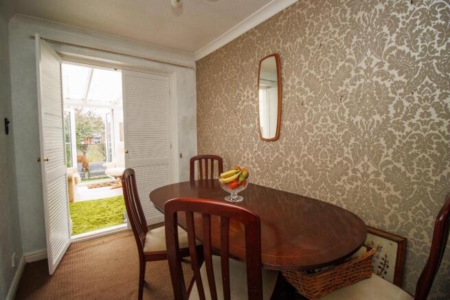 3 bed Semi-Detached Bungalow for sale Image 12