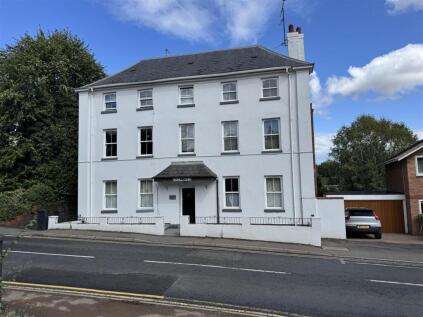 Redhill Court, Red Hill, Oldswinford,