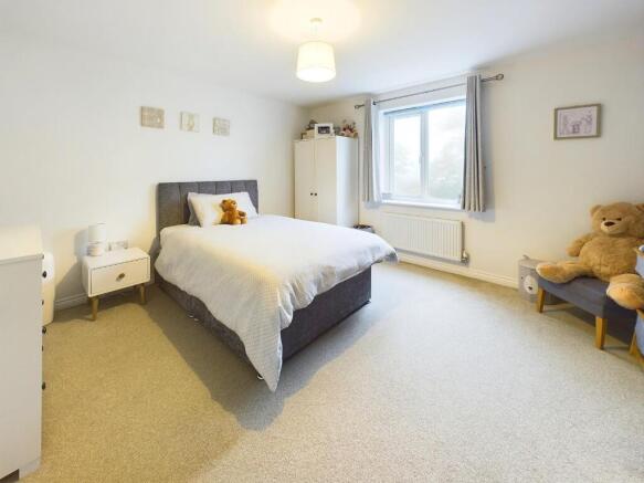 4 bed Town House for sale Image 7