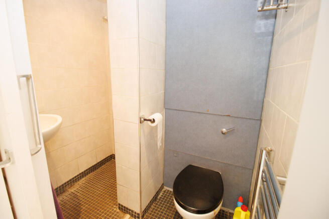 4 bed Terraced for sale Image 10