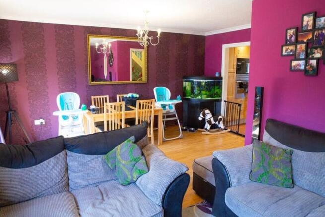 Lounge/Dining Room