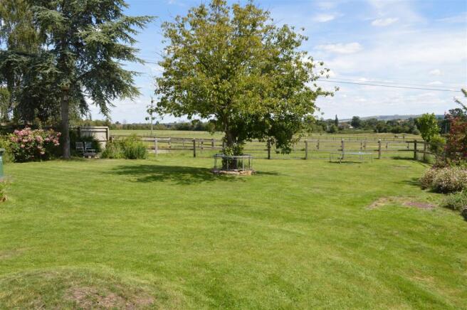 Garden 1.jpg