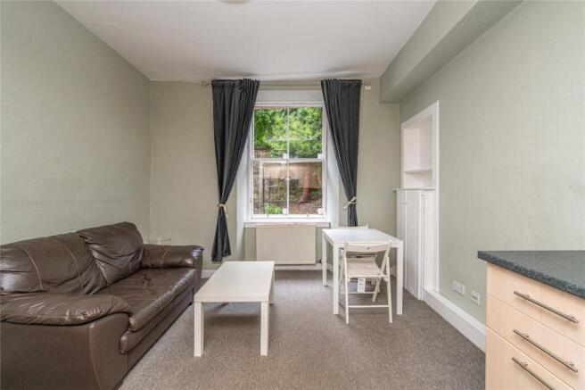 Lounge/Kitchen