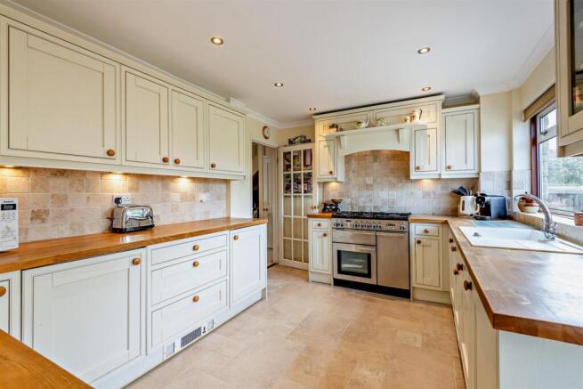 8685607-interior04-800.jpg