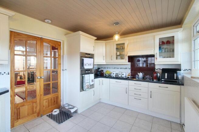 3 bed Detached Bungalow for sale Image 4