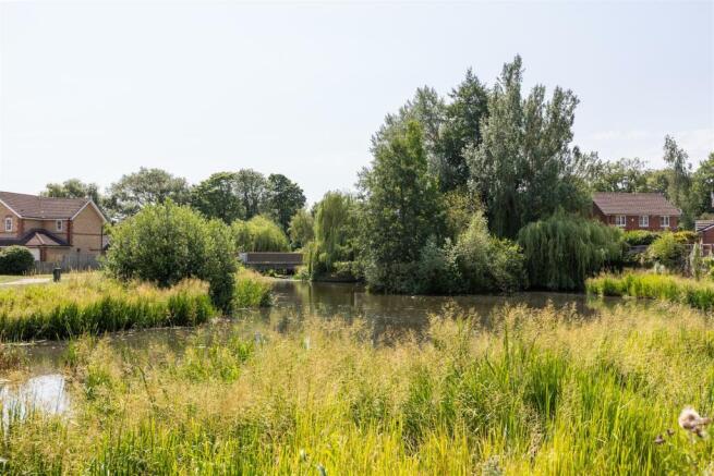 Lakeside Gardens-8.jpg