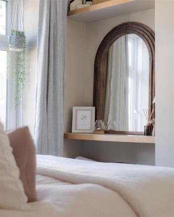3 bed Terraced for sale Image 11