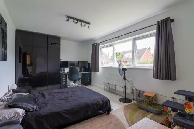 PRINCIPLE BEDROOM