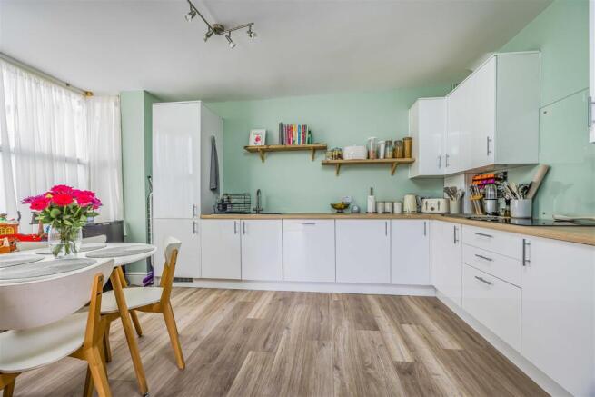 23D Stubbington Avenue, Copnor-Small-PorticoMarket