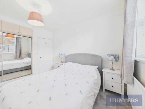 2 bed Apartment for sale Image 11