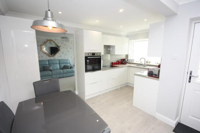 Kitchen / Dining Roo