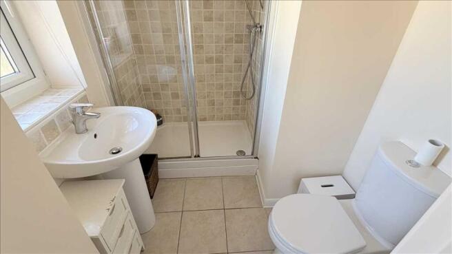 ENSUITE SHOWER ROOM