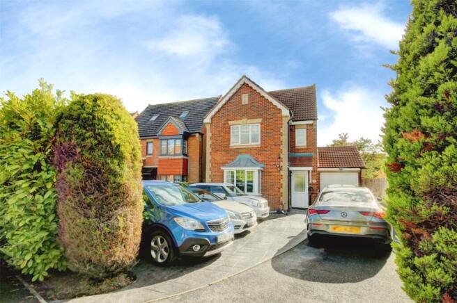 4-bed detached on Ovington Close, Templetown, Consett, DH8, £280,000