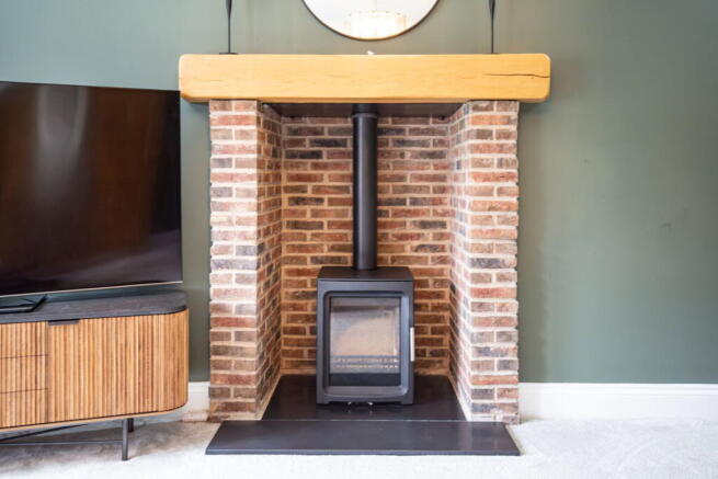 5 bed Detached for sale Image 6