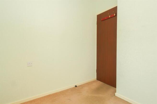 2 bed Flat for sale Image 9