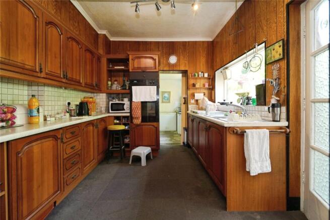3 bed Semi-Detached for sale Image 12