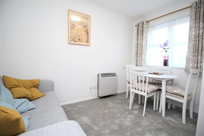 Dining Room/Bedroom2