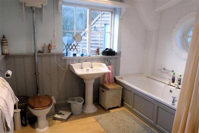 Photo 8