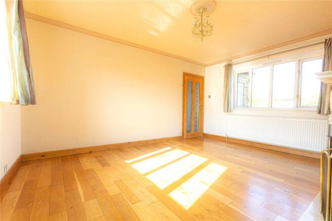 2 bed Terraced to rent Image 8
