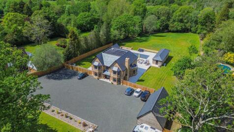 Copyhold Lane, Cuckfield, RH17