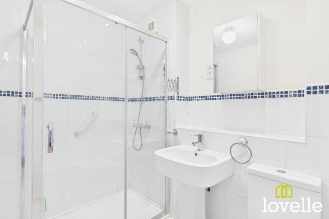 2 bed Flat for sale Image 9
