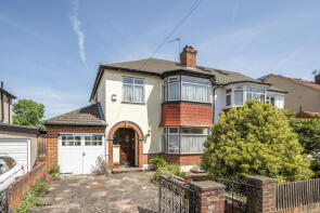 24, Orchard Close, Ruislip HA4 7LS