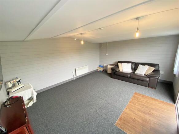 Cabin/ Home Office- Internal Two 732