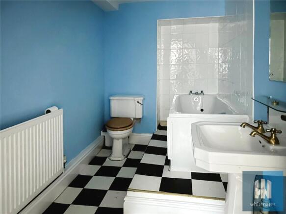 Studio to rent Image 5