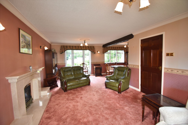 Sitting / Dining Room