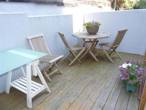 decked garden
