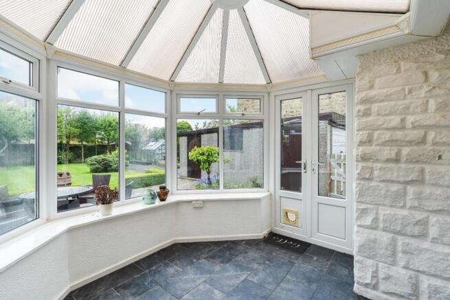 3 bed Semi-Detached for sale Image 10
