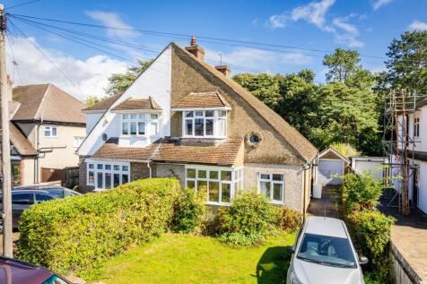 Annes Walk, Caterham, CR3