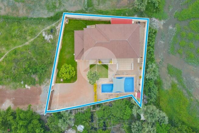 3 Bedroom Modern Villa For Sale - Sangkat Siem Reap, Siem Reap