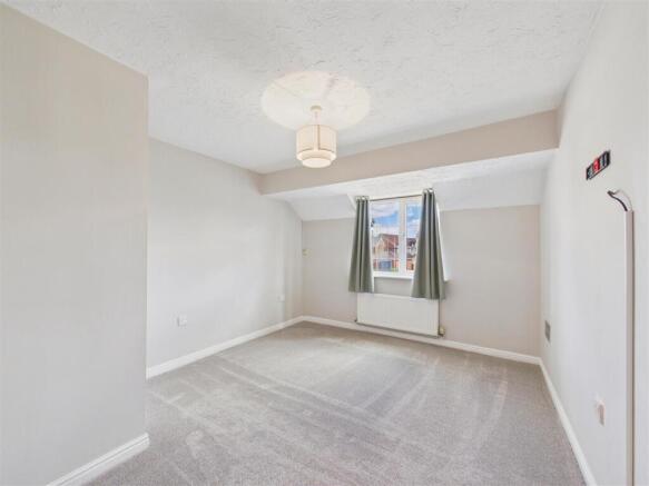2 bed Terraced for sale Image 5