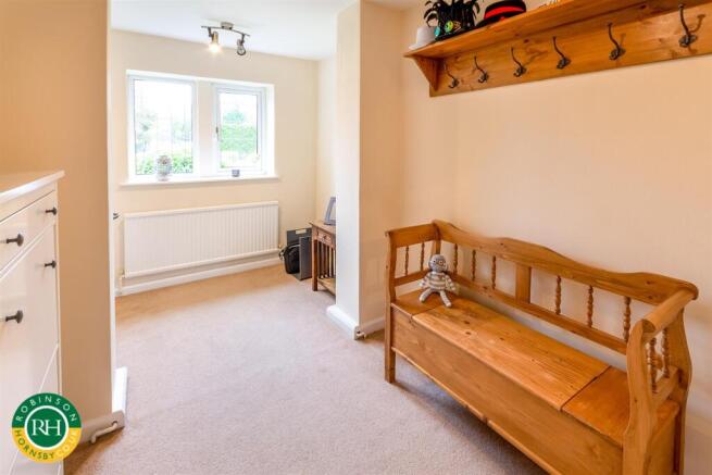 6 bed Detached for sale Image 8