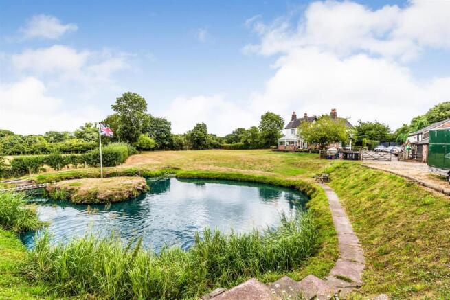 Gardens & Grounds