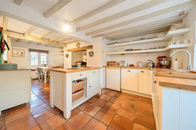 21 Lower Street, Pury End