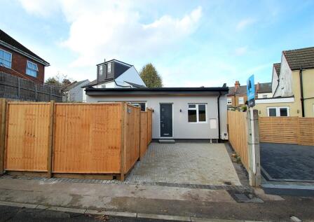 Sandy Lane North, Wallington, SM6