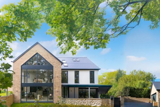 Award-winning Media team on EVERY Listing_2