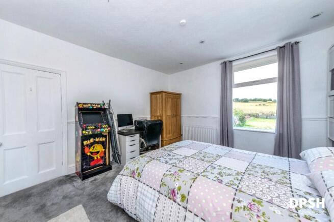 3 bed Semi-Detached for sale Image 12